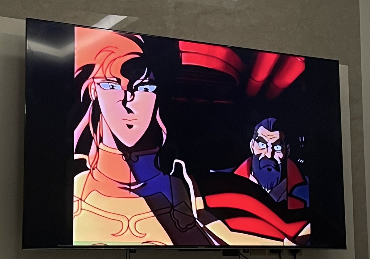 الوالده تتابع هزيم الرعد للمره المليون وبعد مفاوضات قبلت تتابع انمي بس مدبلج مالها خلق ترجمة ضبطونا الله يعافيكم 🤣🤣