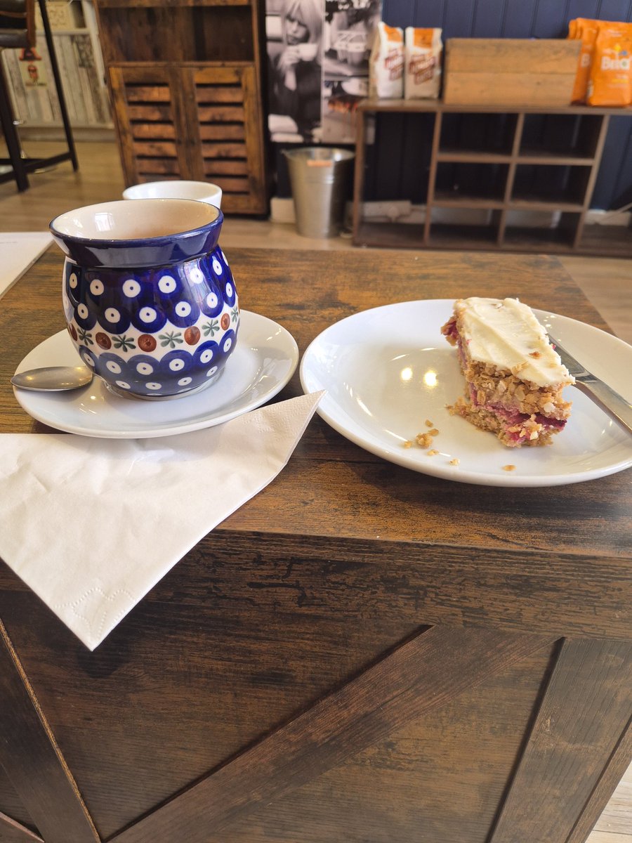 Post-walk refreshment - Blue Bean Coffee, Shipston on Stour #Warwickshire Highly recommended.