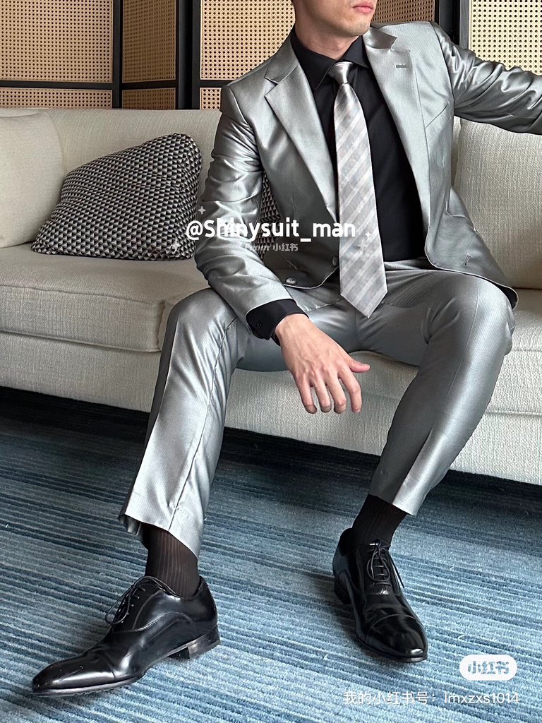 Shinysuit_man (@shinysuit_man) on Twitter photo 