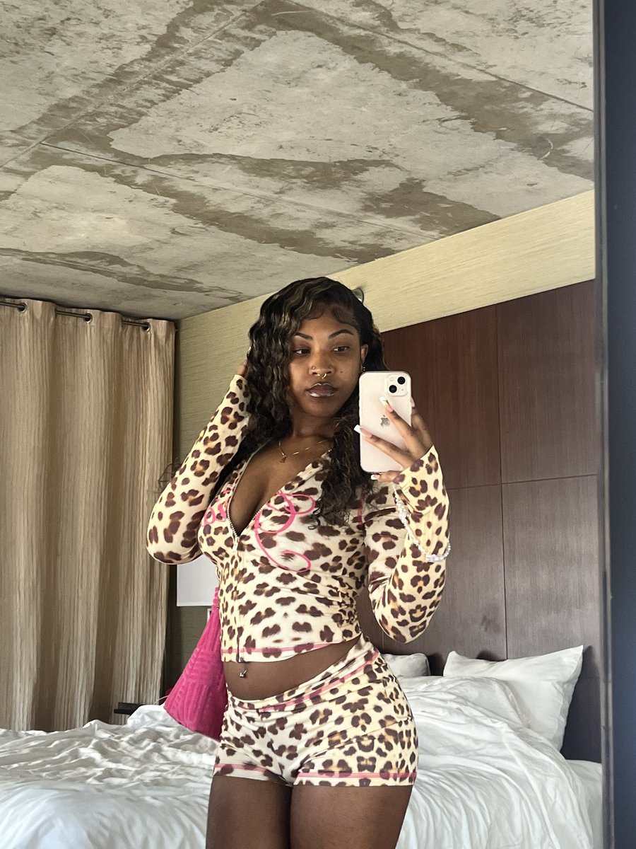 Cookie….. 🎀 tweet media