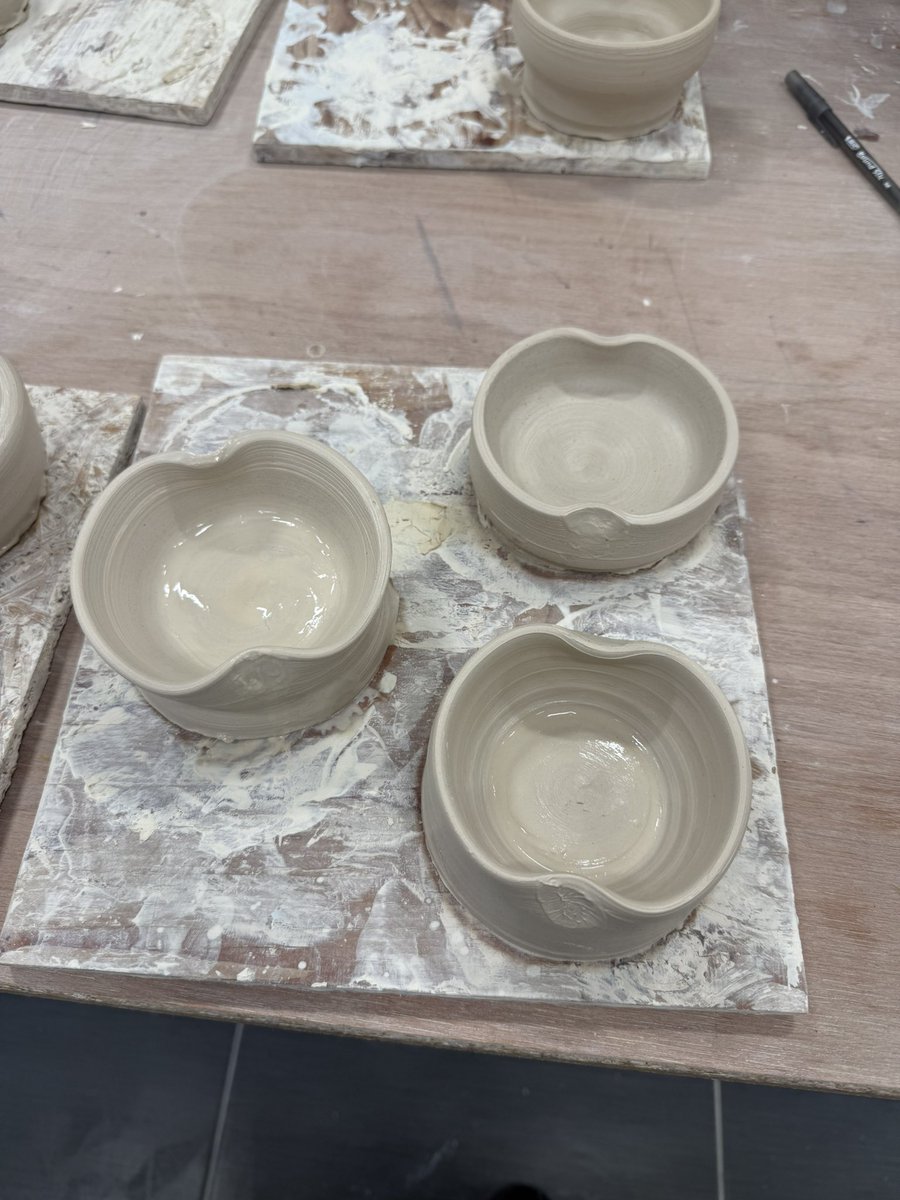 Jappornstar's tweet photo. I made apple bowls!! https://t.co/8hOv4JWPn8