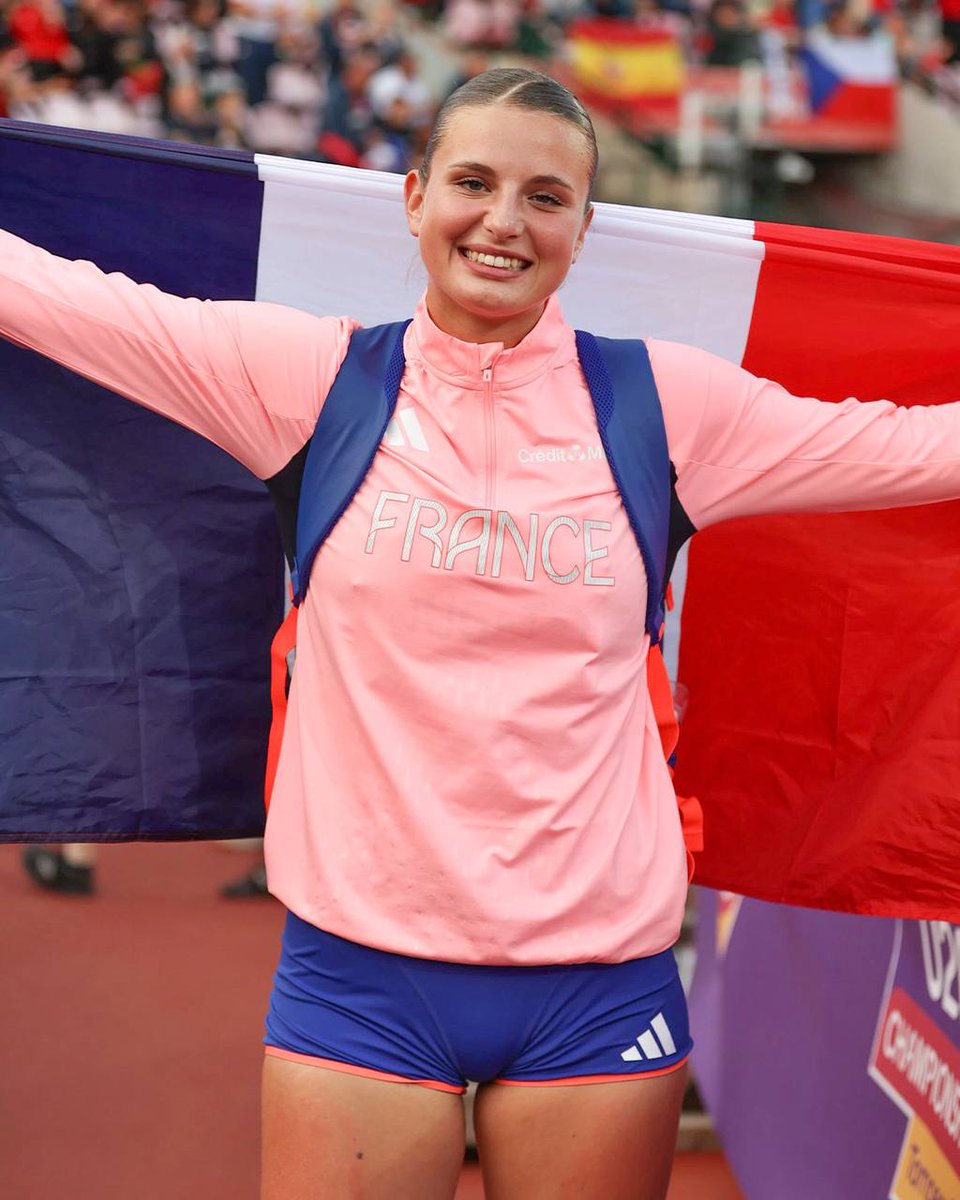 🚨 𝗩𝗜𝗖𝗘-𝗖𝗛𝗔𝗠𝗣𝗜𝗢𝗡𝗡𝗘 𝗗'𝗘𝗨𝗥𝗢𝗣𝗘 𝗨𝟮𝟬 ! 🥈

💥 Marie Rougetet termine deuxième de la finale du marteau avec un jet record à 67,38 m aux Championnats d'Europe juniors à 🇫🇮 #Tampere2025 (Finlande) 🔨

📸 <a href="/stadion_actu/">STADION</a>