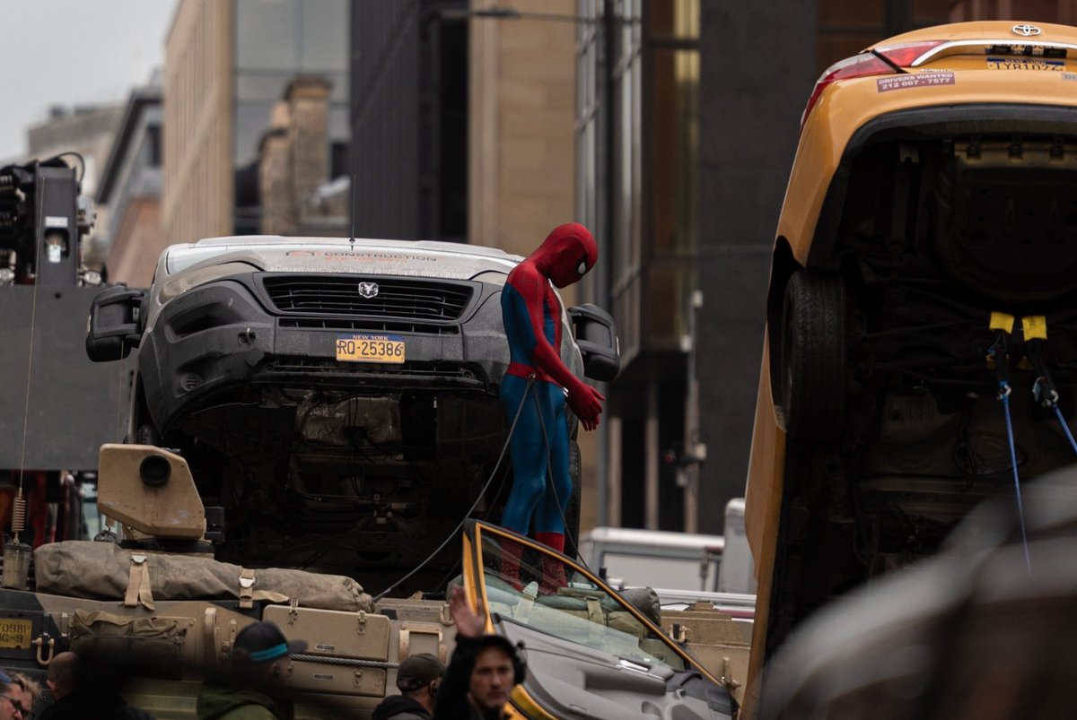 New look at Spider-Man on the set of ‘SPIDER-MAN: BRAND NEW DAY’.