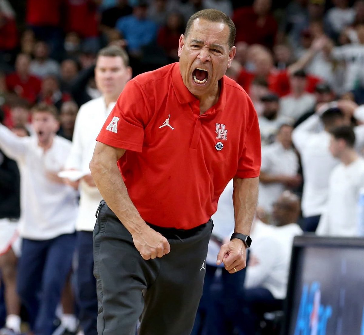 Most wins this decade by notable teams:

1. Houston 160 😳
2. Gonzaga 143 
3. Duke 134 
3. Purdue 134
5. UConn 130
6. Alabama 129
6. Arizona 129
8. Tennessee 127 
8. Kansas 127 
10. SDSU 125 
11. Baylor 122
12. Auburn 121 
13. Memphis 119
13. Illinois 119
13. UNC 119
13. UCLA 119