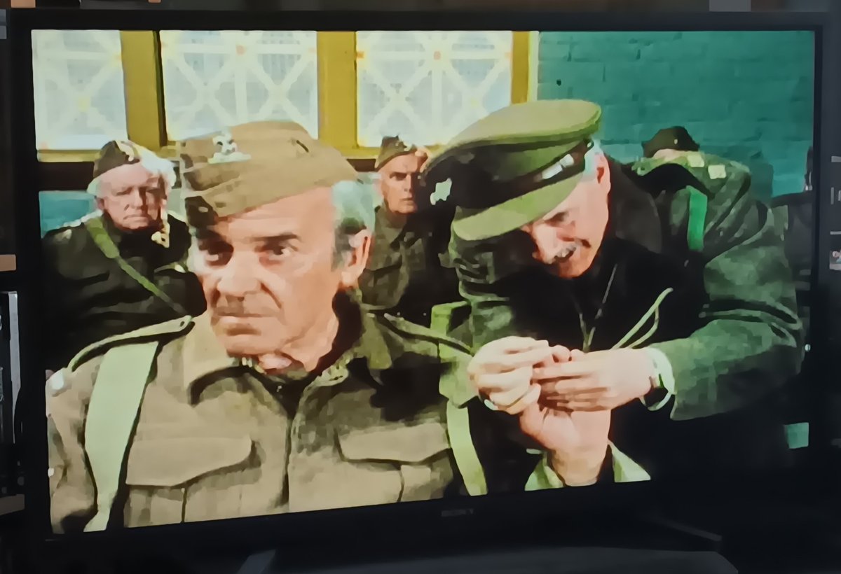 BrianWITGuy's tweet photo. I'm putting matches under your fingernails. you're in agony. How do you like that? Well to be absolutely honest it isn't bothering me very much Just how you'd imagine John Le Mesurier under pressure Onion knowledge #FultonMackay @DadsArmyFans @PteJoeWalker @the_verger #DadsArmy https://t.co/DDb1TtUQ5f