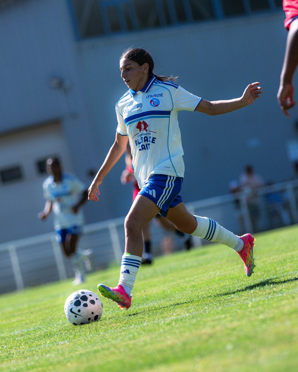 RCSA_Feminines's tweet image. Première victoire de nos Strasbourgeoises 💙

Le Racing s’est imposé 1-0 cet après-midi face au LOSC pour le compte de leur 3ème match amical. 💪

Célia Bensalem est l’unique buteuse de la rencontre ⚽️ 

#RCSALOSC