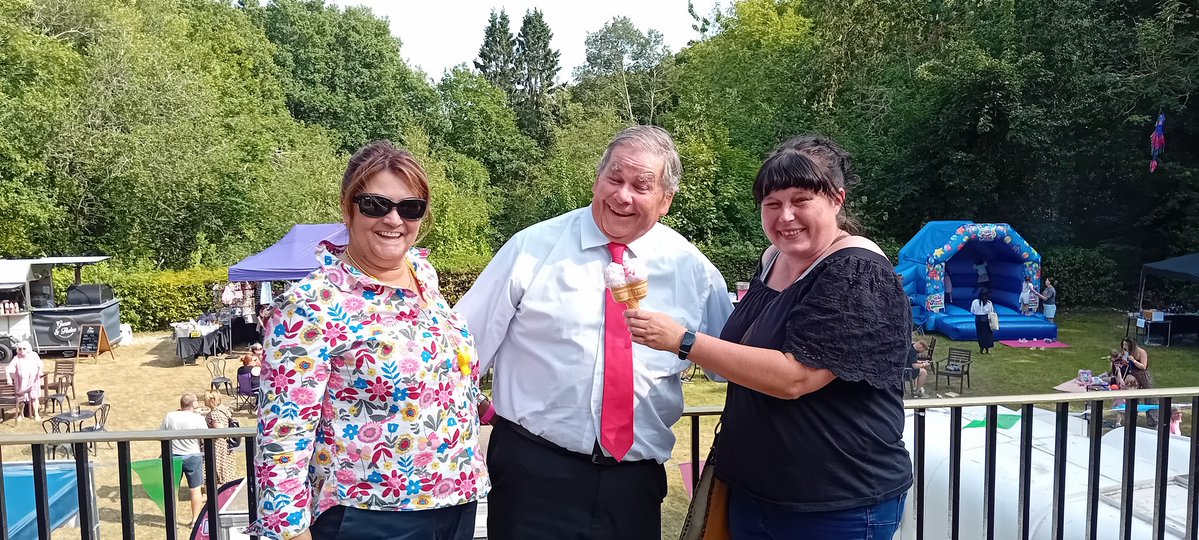 Bill Hartnett Cllr, North Ward. Redditch (@billhartnett1) on Twitter photo Today stated at Trinity high school for book launch "The last school Bell" about former pupils aged 18 to 30 who fought in WW2 who did not come Home with <a href="/ChrisBloore/">Christopher Bloore</a>
Then with the Kerela community who held a NHS Health check day.
Then to southcrest Hotel for a food festival. Today stated at Trinity high school for book launch "The last school Bell" about former pupils aged 18 to 30 who fought in WW2 who did not come Home with <a href="/ChrisBloore/">Christopher Bloore</a>
Then with the Kerela community who held a NHS Health check day.
Then to southcrest Hotel for a food festival.