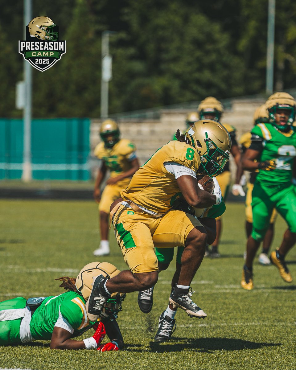 Huguenot Football tweet media