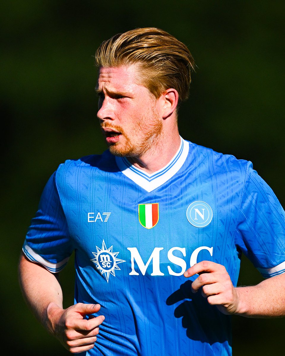 Kevin De Bruyne has two goals and an assist in the first 23 minutes of Napoli's preseason game against Girona. 

Still got it ♨️
