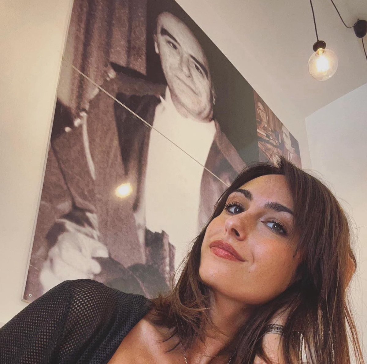 Guardo questa foto e penso ad una figlia, Rosanna, che non ha potuto vivere con il proprio padre, strappato alla vita dai colpi di fucile il 9 agosto di 34 anni fa. Quando lei di anni ne aveva 7. 
Ed oggi senza giustizia. Ancora oggi. 

“Come se fosse normale essere uccisi per