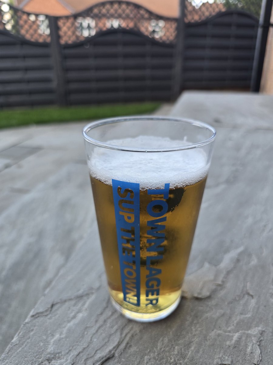 Andy Kaye (@thepitofclay) on Twitter photo Winning Beer. Up them Table Topping Tricky Terriers #htafc Winning Beer. Up them Table Topping Tricky Terriers #htafc