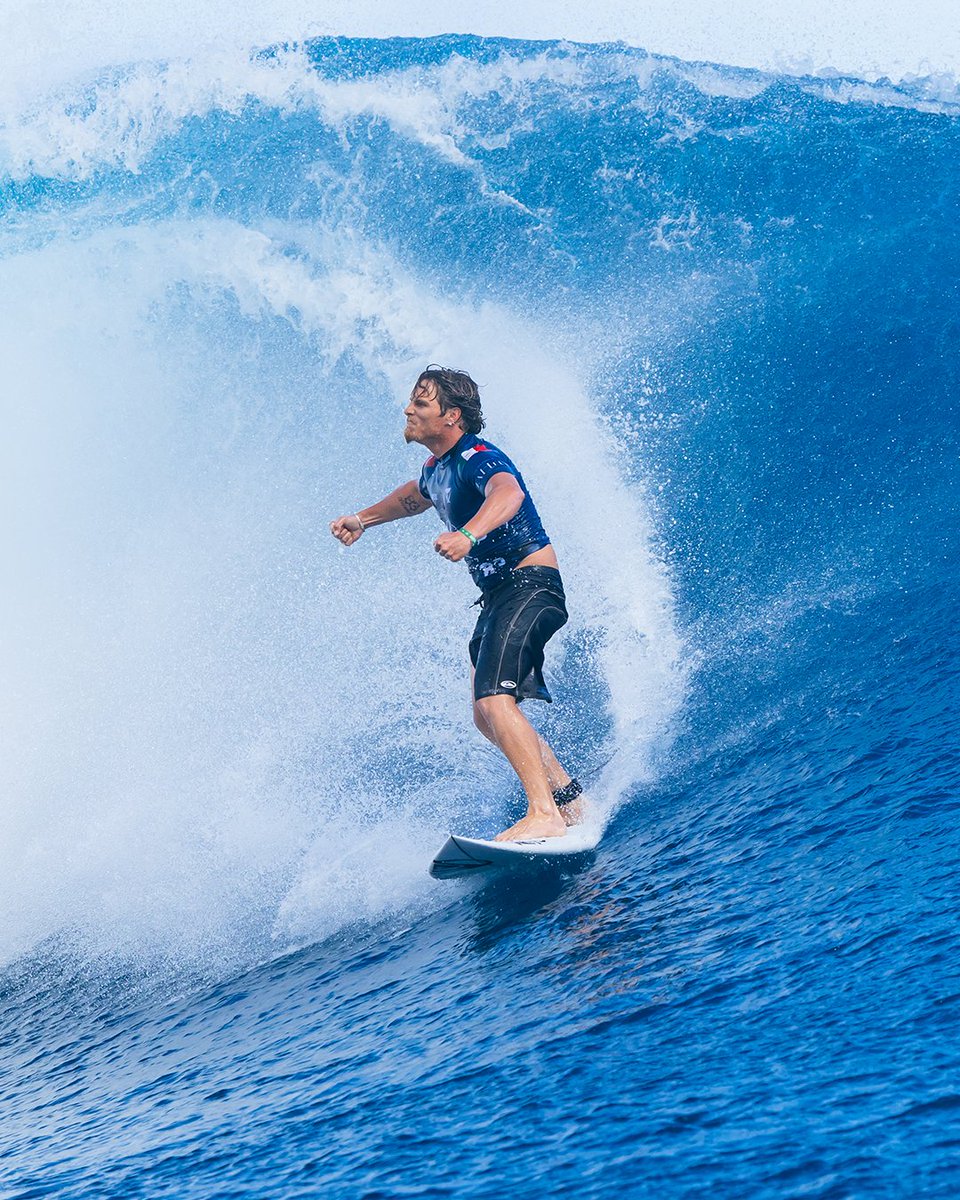 Teahupo'o turned ON for a huge day 1 📸

The @lexus #TahitiPro is OFF for today, August 9 &amp; tomorrow, August 10th. Mid next week is stacking up for a potential Finals Day so stay posted. <a href="/iseasunglasses/">ISEASUNGLASSES</a> @tahititourisme