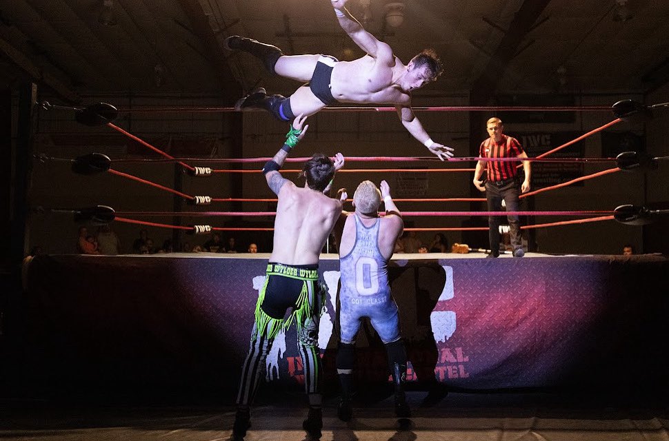 Keegan Taylor (@thekeegantaylor) on Twitter photo Get ready to fly
@bobpiskor
<a href="/iwc_wrestling/">IWC Wrestling</a>
#wwe #aew #njpw #nwa #ringofhonor #tna #ddtprowrestling #indywrestler #indywrestling #keegantaylor Get ready to fly
@bobpiskor
<a href="/iwc_wrestling/">IWC Wrestling</a>
#wwe #aew #njpw #nwa #ringofhonor #tna #ddtprowrestling #indywrestler #indywrestling #keegantaylor