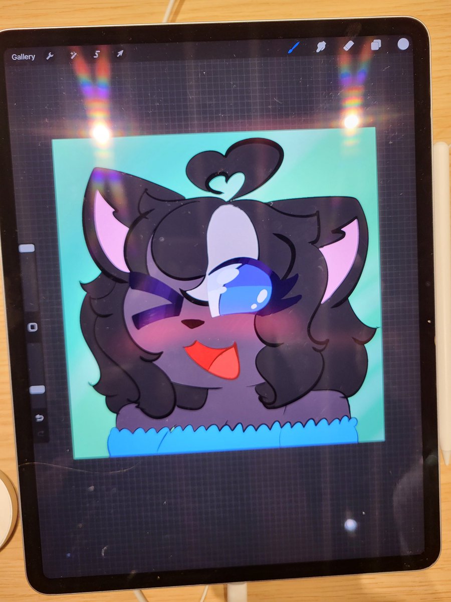 was doodlin in the apple store earlier :3