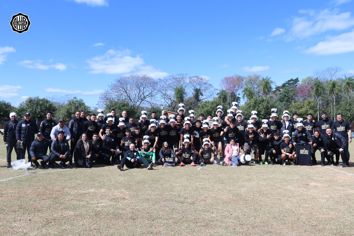 elClubOlimpia's tweet image. Felicitamos a nuestra Categoría Juvenil, FLAMANTE CAMPEÓN del Torneo Anual en la temporada 2025.

¡A disfrutar, Campeones!

🤍🖤🤍