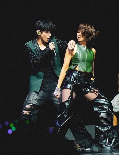 THIS SHOT! 

MAHALIMA LIMIT BREAKERS 
<a href="/SB19Official/">SB19 Official</a>  #SB19
<a href="/justintdedios/">justin</a> <a href="/JustSarahG/">Sarah Geronimo</a> 
#AcerDay2025 #SarahGxSB19