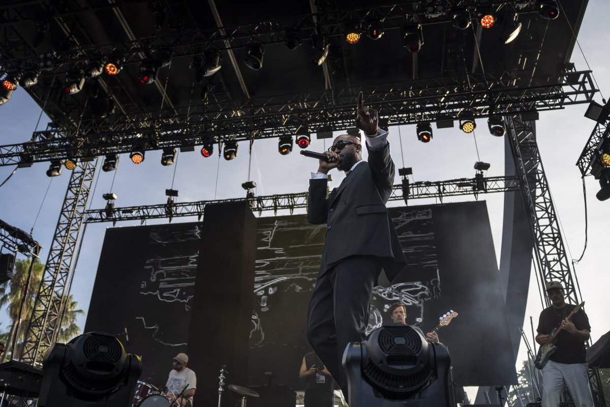 Du hip-hop en mode vintage : une classe à l'américaine <a href="/FreddieGibbs/">Big 🐰</a> et <a href="/El_Michels/">El Michels Affair</a> 🎶

#NJF25