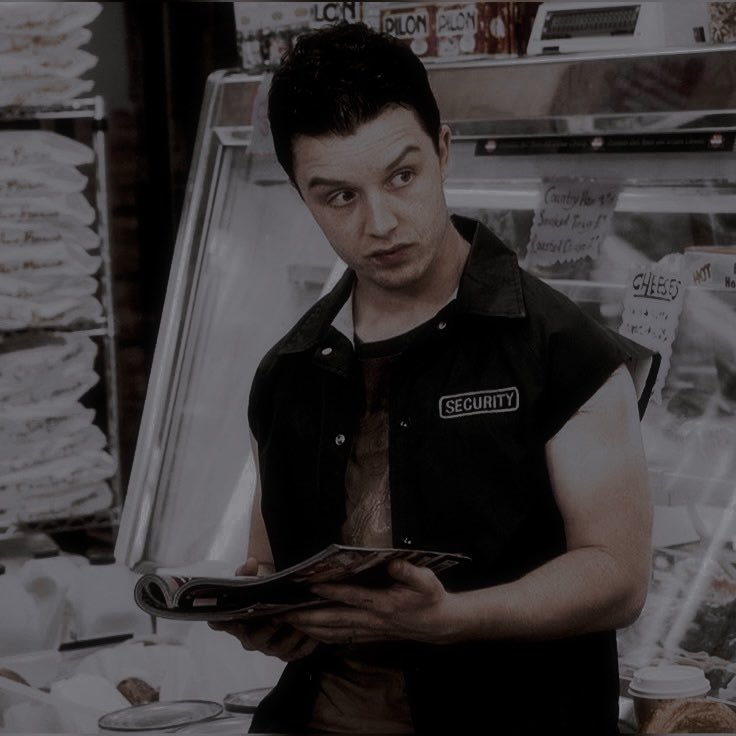 𝐫𝐦. — pausa. tweet media