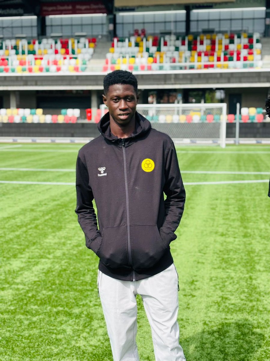 studdyj's tweet photo. Our progeny #FrancisGomez is back at AC Horsens! Go make us proud Kiddo! #wheretalentsarediscovered #onekidatatime #smilingcoastofafrica #soccer #fifaagent @ebanorsports https://t.co/J9U2h5ZVtD