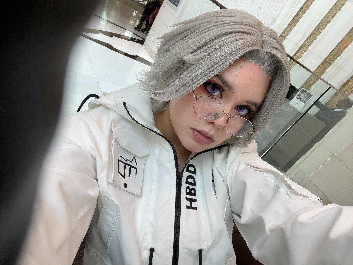 takukesemeno's tweet image. eito was LOVE AND PEACE!’ing it up at otakon yesterday!!! (gonna cosplay him again on Sunday >:) #hundred_line #hndr