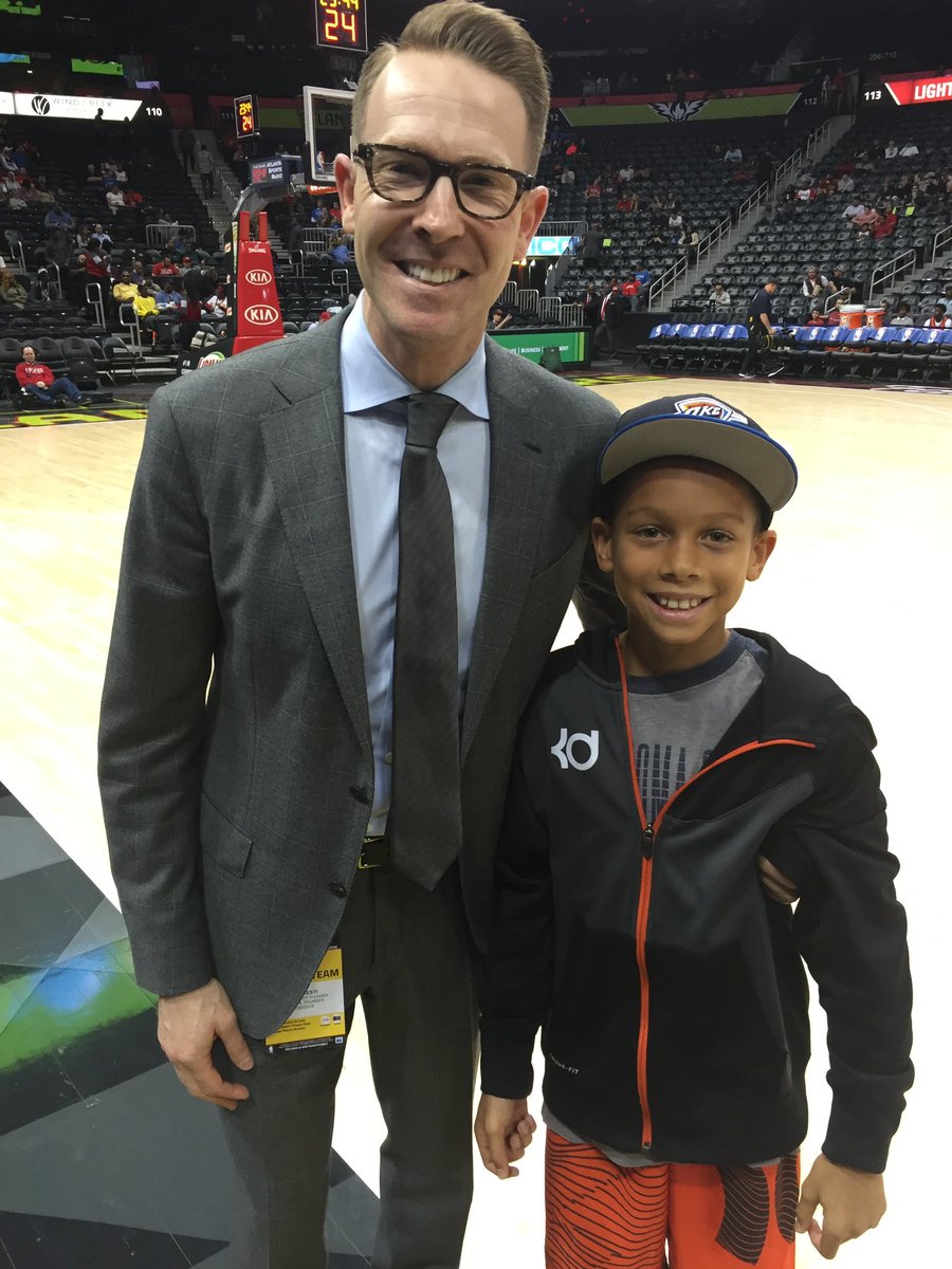 𝒜𝓃𝒹𝓇ℯ𝓌 𝒮𝓁𝒶𝓉ℯ𝓇 (@andrew__slater) on Twitter photo 1) In the last 2 weeks, Matt attended Spida, CP3 & Formula Zero camps & got the attention of almost every franchise
2) "When we do get back to the postseason, we want it to be an arrival, not an appearance." Whenever he is fortunate enough to get to the NBA, he’ll have a career. 1) In the last 2 weeks, Matt attended Spida, CP3 & Formula Zero camps & got the attention of almost every franchise
2) "When we do get back to the postseason, we want it to be an arrival, not an appearance." Whenever he is fortunate enough to get to the NBA, he’ll have a career.