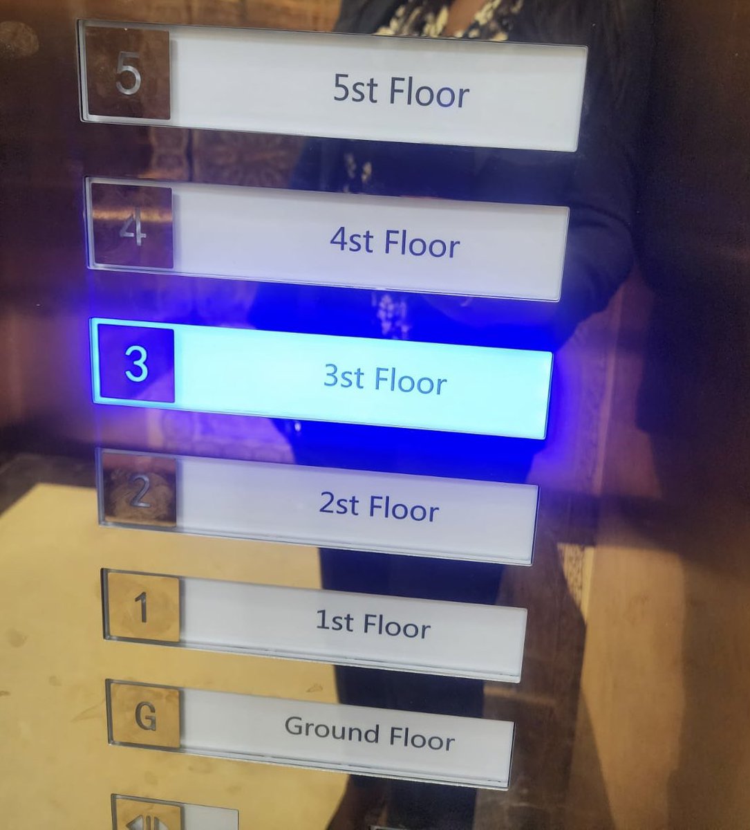 𝔠𝔥𝔢𝔯𝔬 💋 tweet media