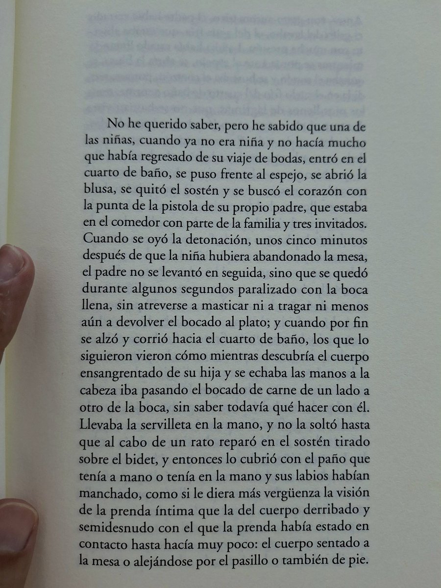 La espectacular primera página de ‘Corazón tan blanco’, de Javier Marías.