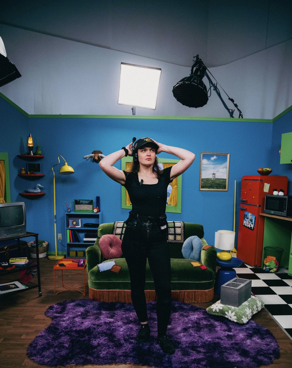 Valentina Vee tweet media