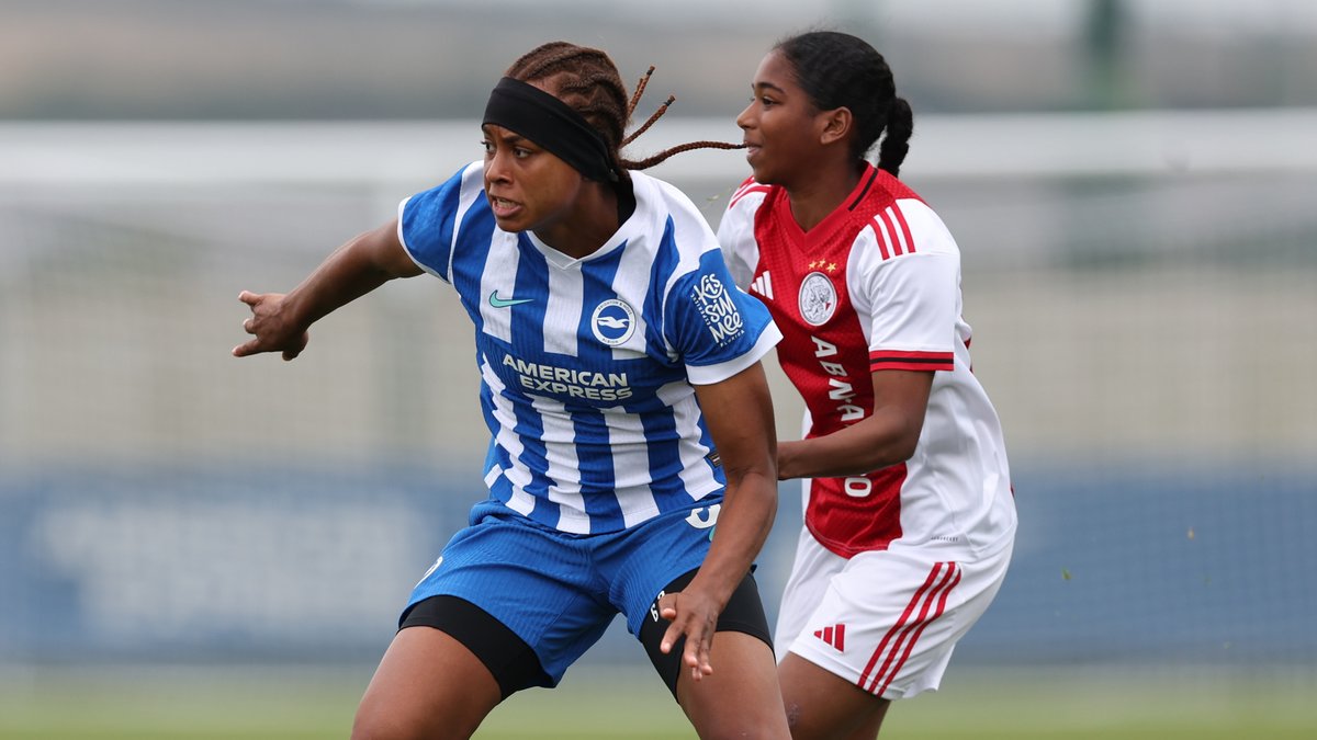 Minutes in the tank for our WU19s alongside our senior team in a 2-2 friendly draw against Ajax! 💪