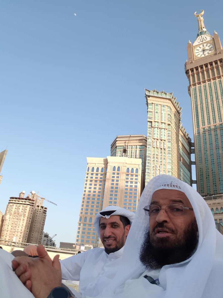 اللهم اغفر لأخي فاروق القعود ، واجمعني معه في الفردوس الأعلى من الجنة .

رحمك الله يا أبا فيصل فقد أوجعت قلبي بفراقك .