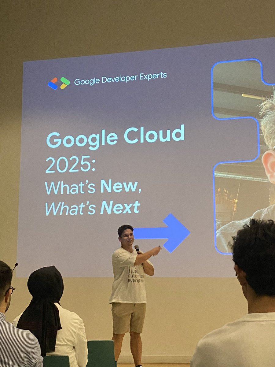 enisebytes's tweet image. Bugün @ezgisubasi ile Google I/O Extended 2025 @gdgistanbul etkinliğindeydik. Gemma, Web AI ve Google Cloud üzerine keyifli bir etkinlik idi.

#GoogleIOExtended #GDGIstanbul #AI #GoogleCloud #Gemma #WebAI #MachineLearning #GoogleDevelopers #TechIstanbul #WomenInTech