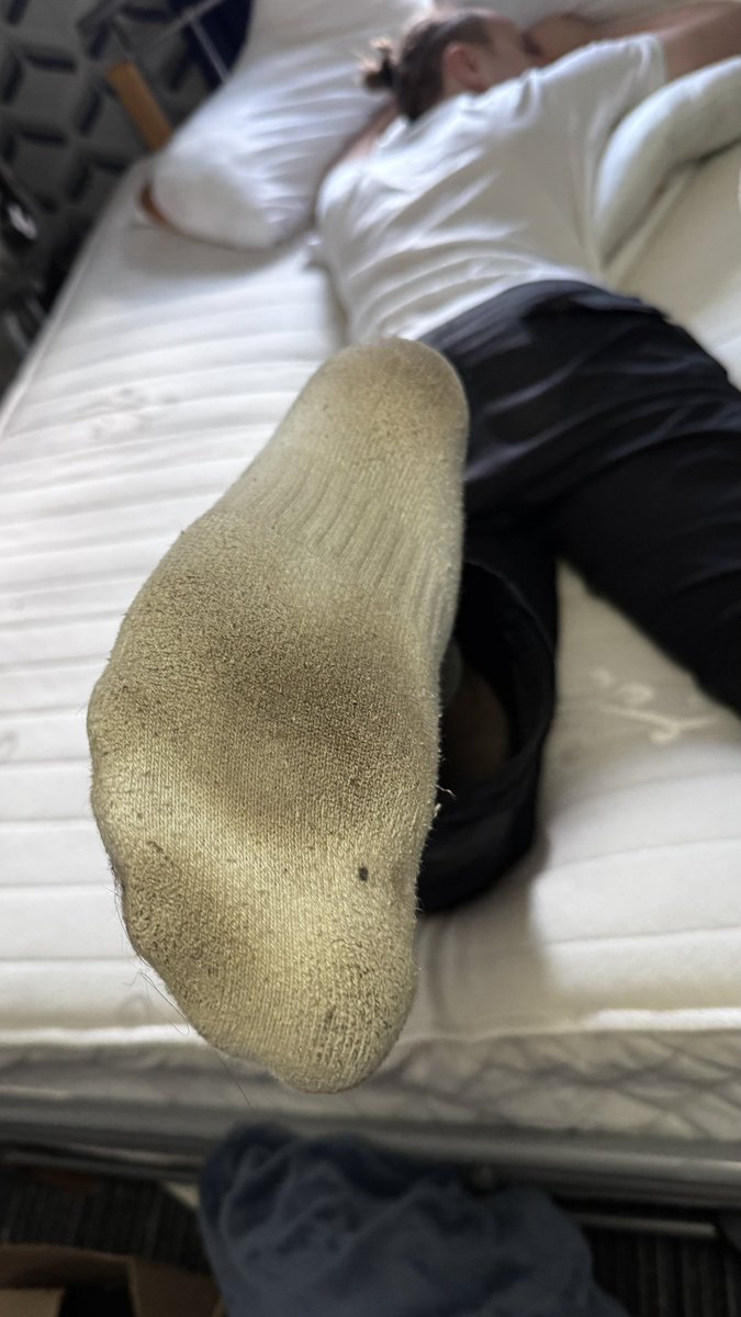 Size15DomNE's tweet image. Had these on for two weeks straight, how much longer should I keep going?