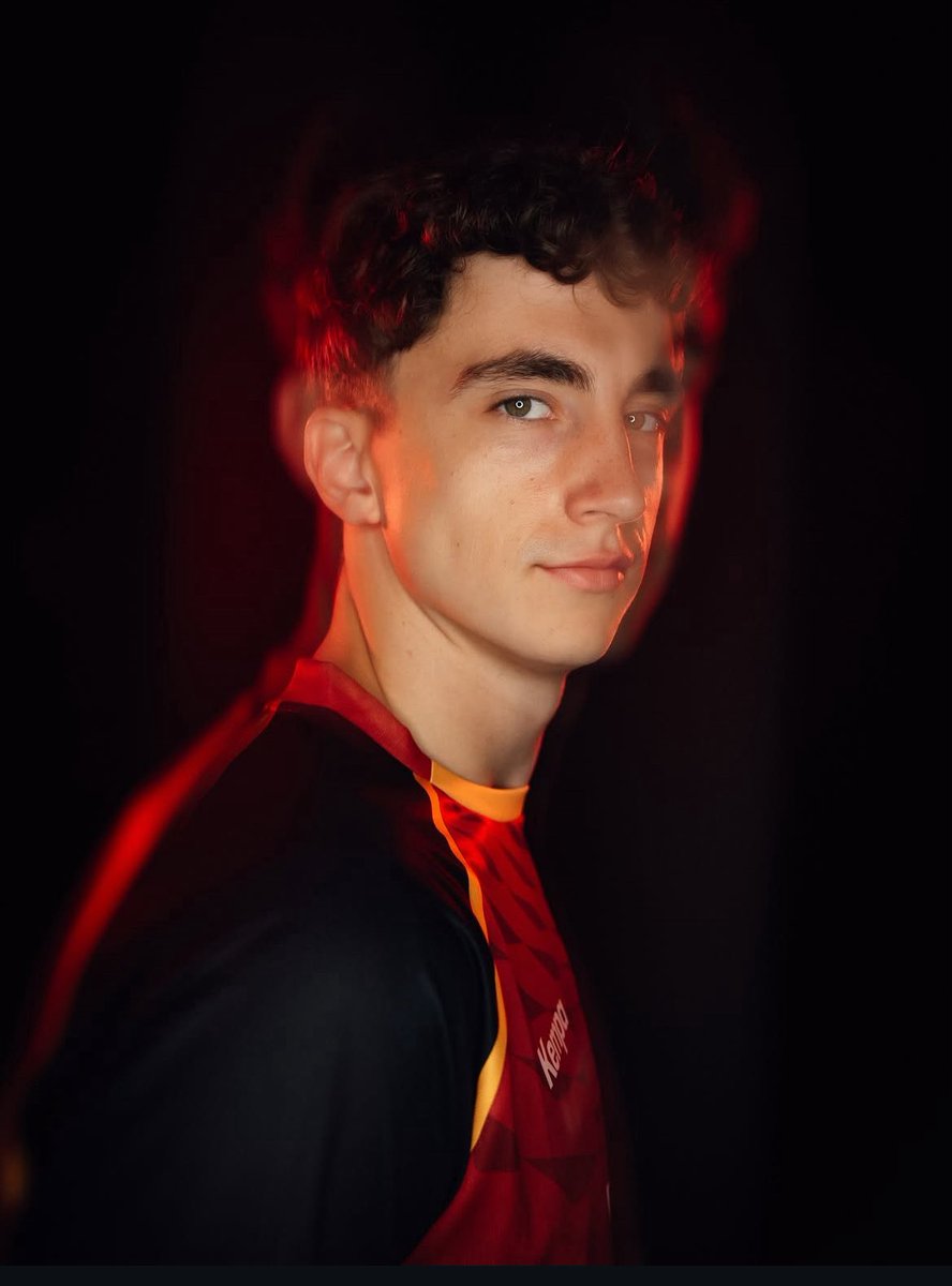 zerlulo's tweet image. Lets update the obsessions: in this case I fell into my NT and the germans 🇩🇪♥️