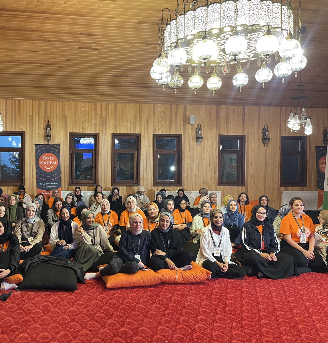 Genç Kadem Başkanı olarak ekibimle birlikte Genç Kadem Eğitim Kampı’na katıldık. Program sürecinde çeşitli eğitimler ve etkinlikler gerçekleştirildi Organizasyonda emeği geçen tüm paydaşlarımıza teşekkür ederiz.
<a href="/Aysemir_63/">Ayşe ÇETİNKAYA🇹🇷</a>  <a href="/KADEMUrfa/">KADEM Urfa</a> <a href="/HRUKADEM/">HRÜ KADEM</a> <a href="/kademorgtr/">KADEM</a> 
#KademURFA #GençKADEM