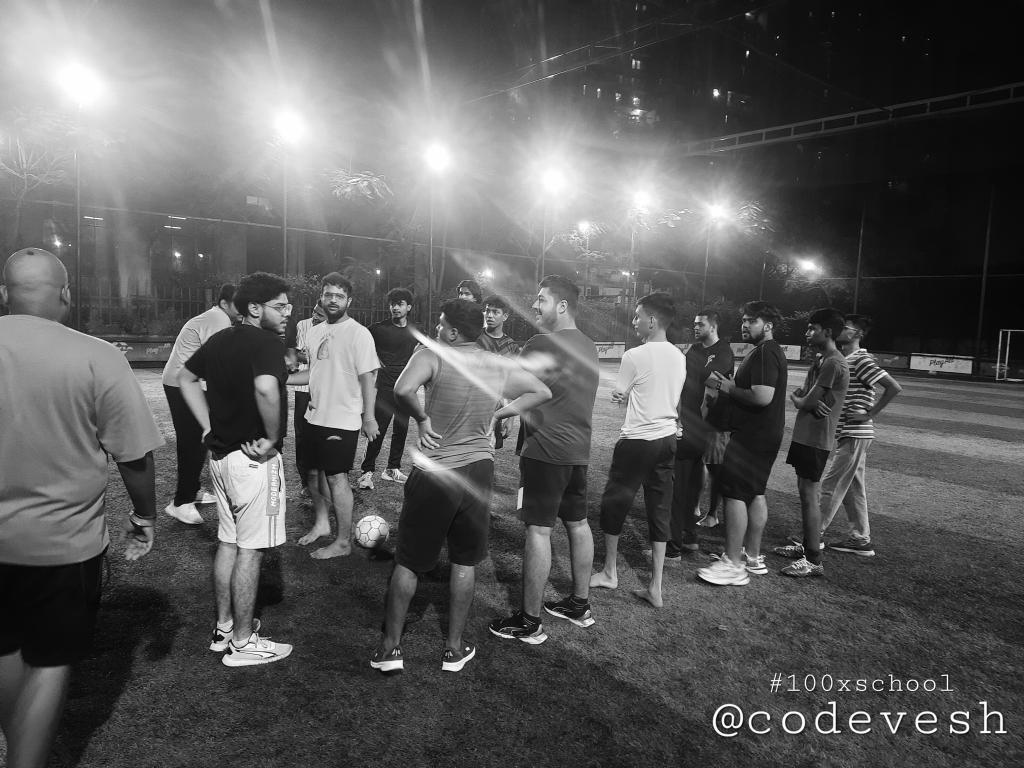 codevesh's tweet image. Happy ⚽️football day . No ❗️no❗️ no❗️ not ❌️ in actual but for @100xschool students . We had gone out for a football game . Yesterday we are building,learning together today we enjoyed together .... awesome day .And Happy ✌️ Rakshabandan too.#collegelife #100xschool