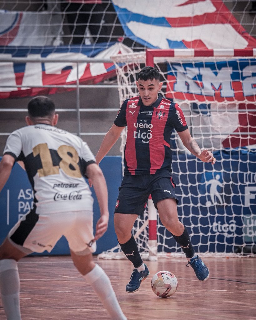 📸 Imágenes de la primera mitad.

🌪️ #𝑱𝒖𝒆𝒈𝒂𝑬𝒍𝑪𝒊𝒄𝒍ó𝒏 🔵🔴