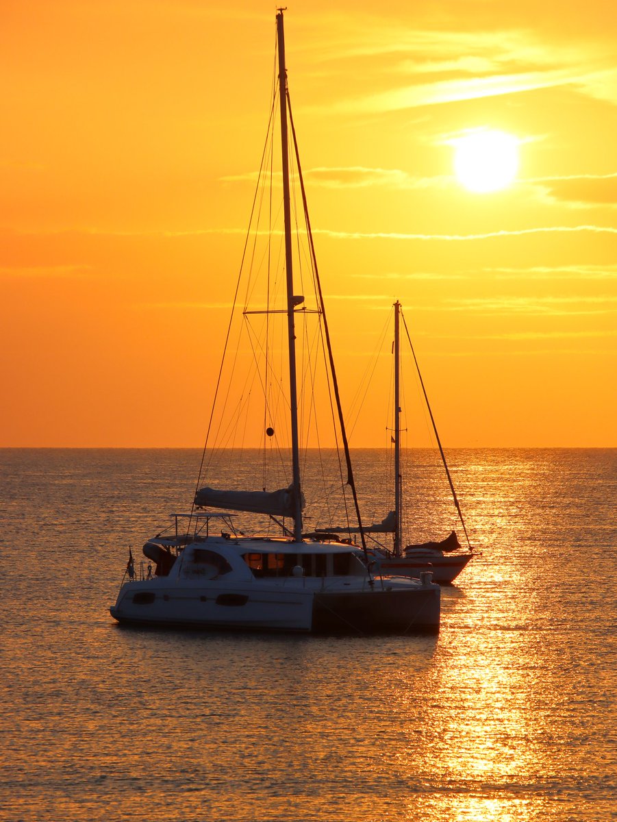 Overnight visitors "Jolia" and "Caipirina" at anchor off Wicklow early this morning #sunrise #sea #boats #wicklow #Ireland