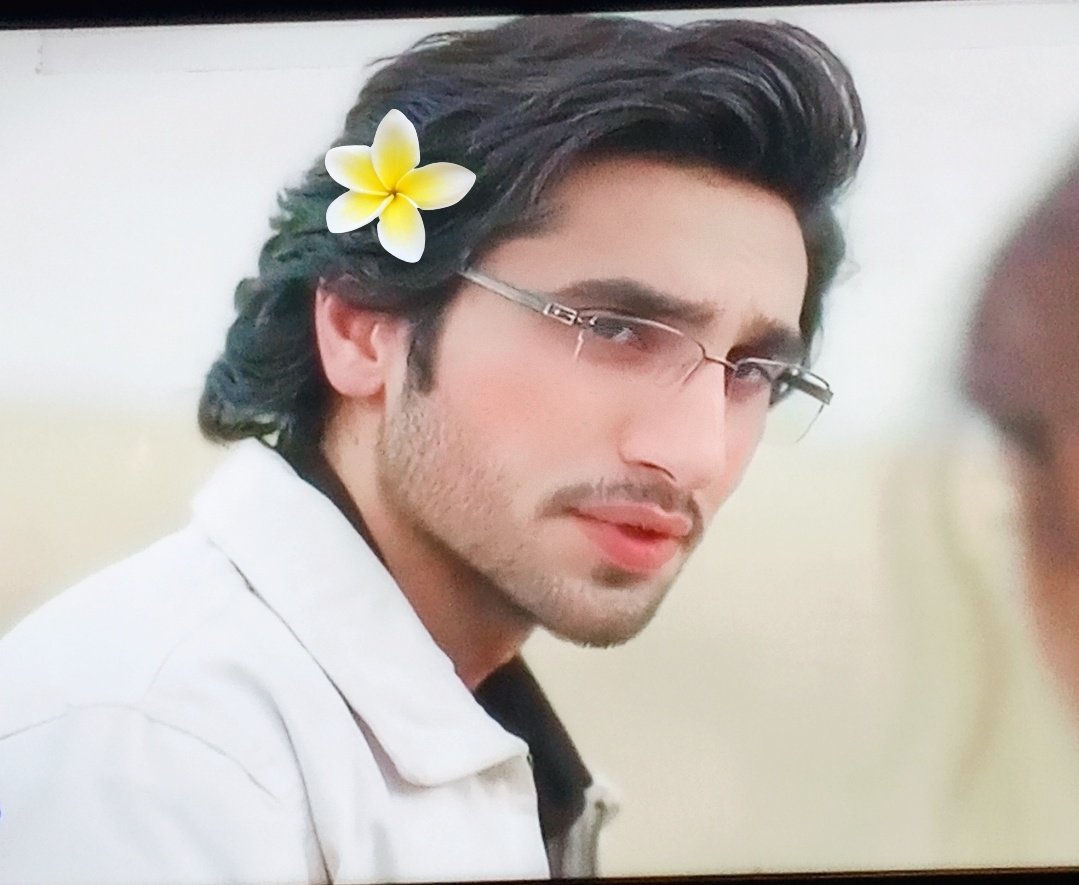 ImNot_talking2U's tweet image. itna tajurba ha mera baghair thermometer ke check kr skta hooo
flirt insaaan😭💗🤌🏼
#Doclove