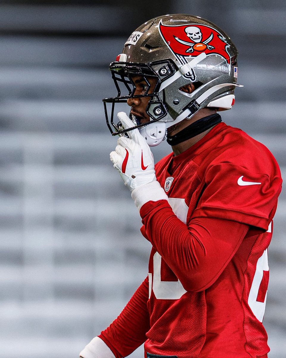 🚨 Excitement Alert!  🚨

Today will be another exciting day for our #NFLBuffs #HeadacheGangCEO #BIG28 @shilosanders debut with the Tampa Bay Buccaneers for his very first preseason NFL game against the Tennessee Titans! 🏈🔥

Let’s show him love, support and keep the cheers