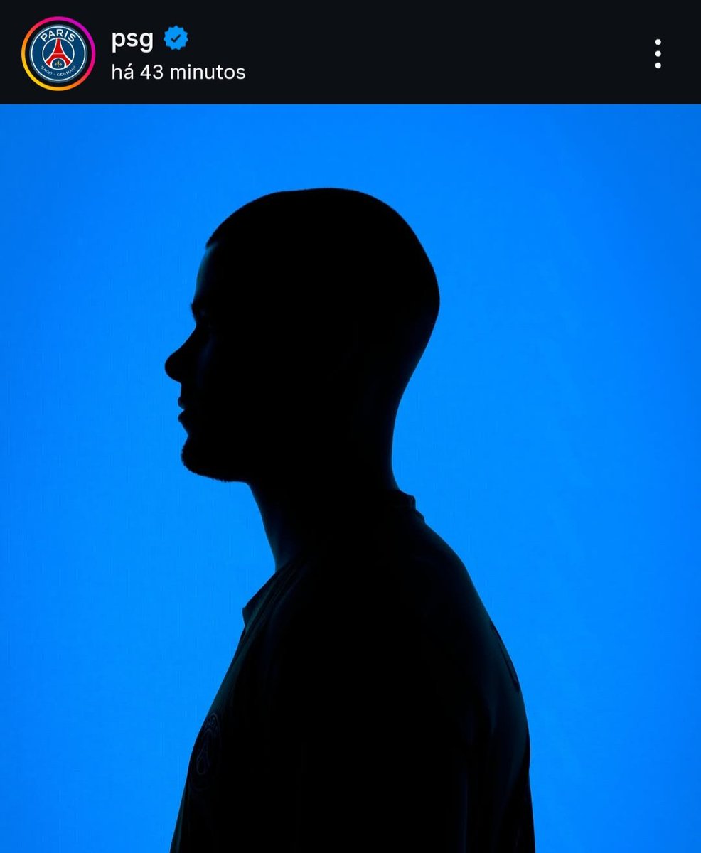 Lobothurmia's tweet photo. psg anunciando o novo membro da lupe https://t.co/AiVK6XNF6K
