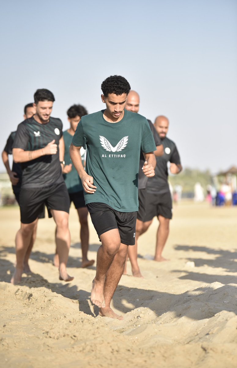 فئات وألعاب الاتفاق المختلفة tweet media