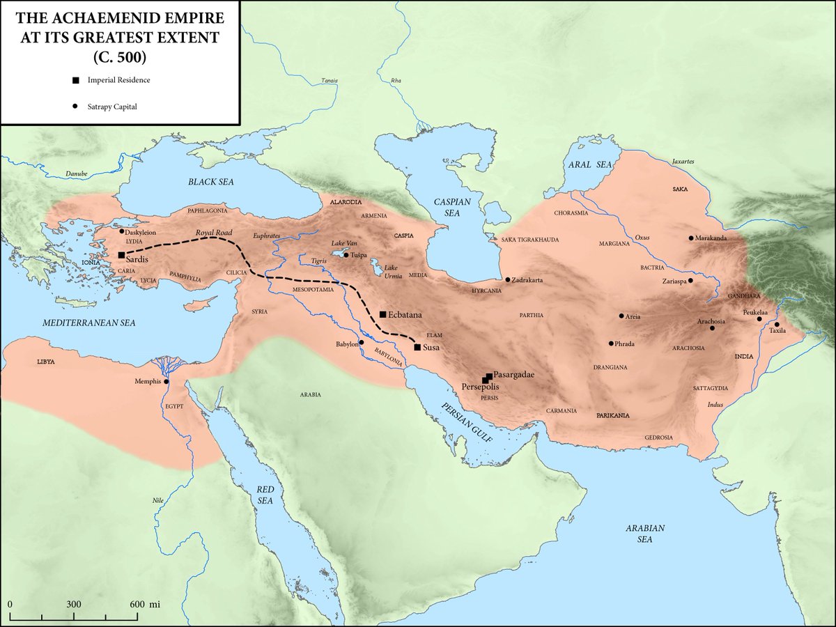 حالا که بحث کوریدور ترامپ داغه باید یادآور شد ۲۵۰۰ سال پیش در فلات ایران «راه شاهی» به دستور داریوش‌ بزرگ ساخته شد. این شاهراه دو تا مسیر داشت: یکی از پاسارگاد، پایتخت هخامنشی‌ها، و یکی هم از هگمتانه، پایتخت تابستونی‌شون. این دوتا مسیر نزدیک شوش به هم می‌رسیدن و بعد راه ادامه