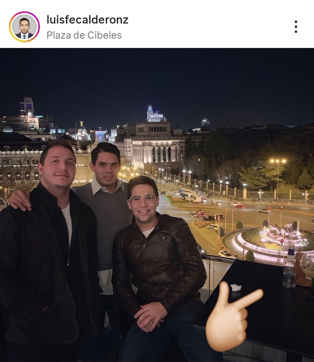 La Catrina Norteña (@catrina_nortena) on Twitter photo Para lujitos los <a href="/Luisfecalderonz/">Luis Felipe Calderon Zavala</a> que se pone bien Borolas y agarra la borrachera con sus compas en la Plaza Cibeles de Madrid, España
¿Con qué lo paga si NO TRABAJA?... Para lujitos los <a href="/Luisfecalderonz/">Luis Felipe Calderon Zavala</a> que se pone bien Borolas y agarra la borrachera con sus compas en la Plaza Cibeles de Madrid, España
¿Con qué lo paga si NO TRABAJA?...