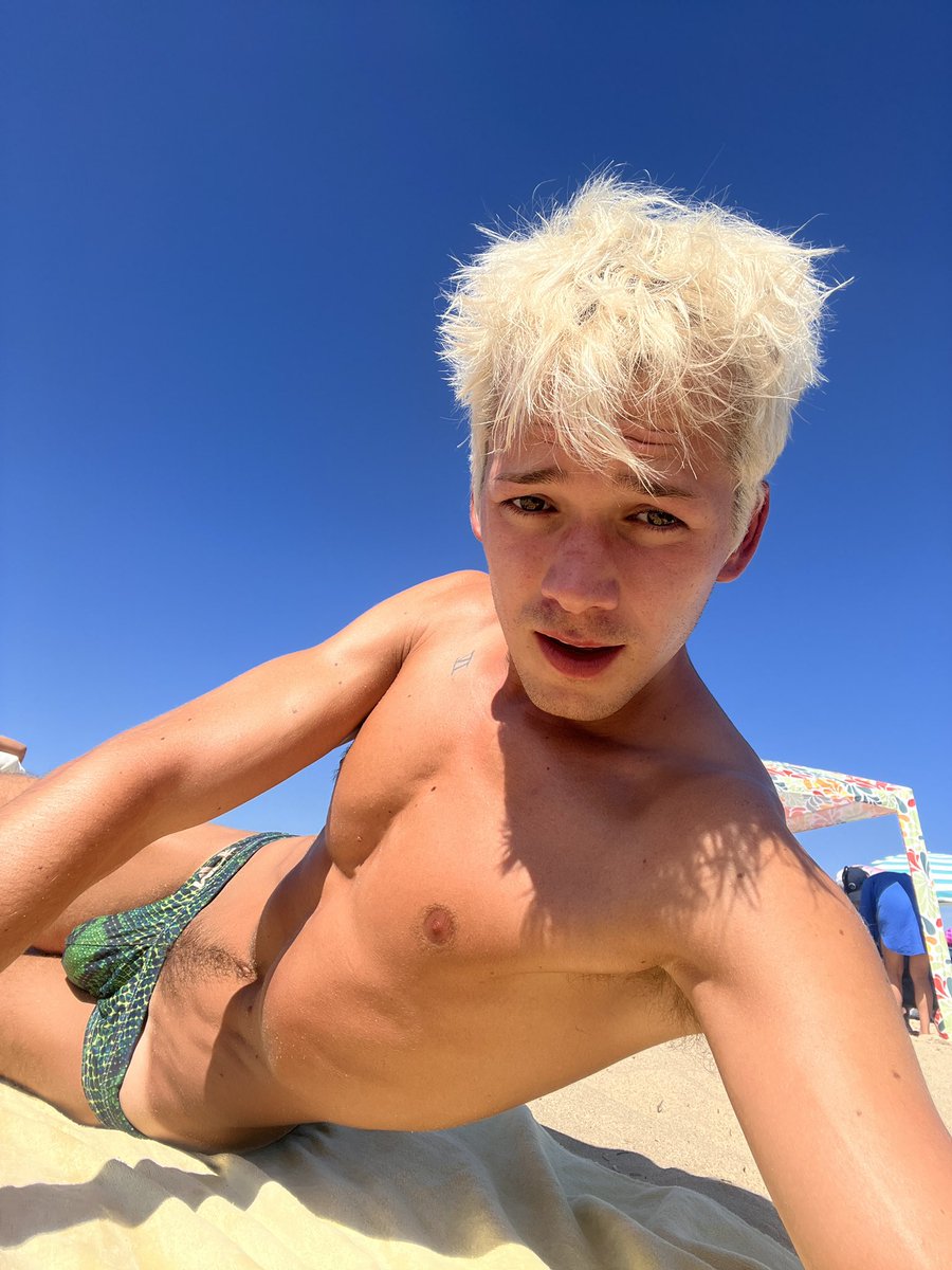 jack 🧸🖤 (@jacklikesdogs) on Twitter photo 