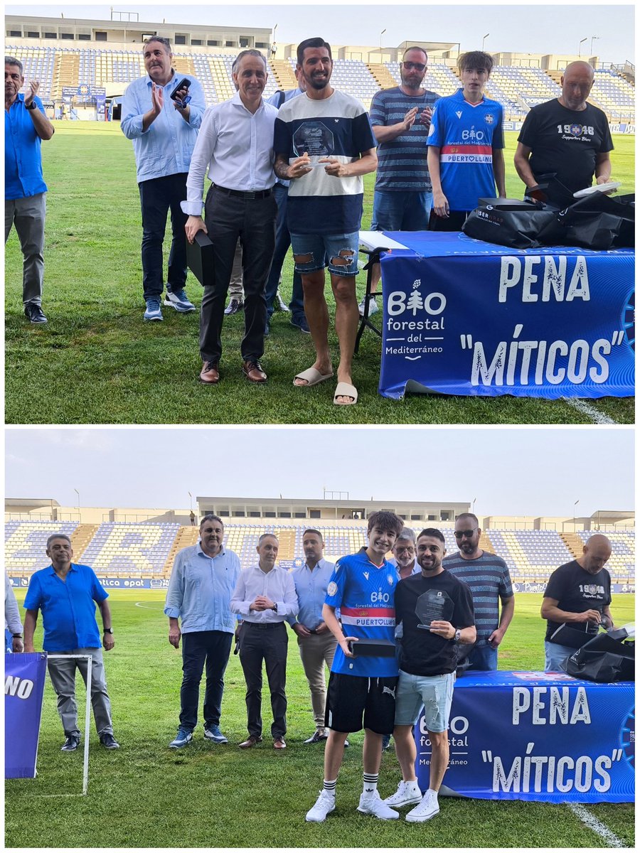 PMiticos's tweet photo. #BuenasTardes entrega de placas reconociendo como MÍTICOS de 💙 a:

👉Ricardo @RicardoCRuiz 
👉Limón @ivancillo94 
👉Juanfri @juanfri_23 
👉Valdivia

Gracias @cspuertollanocf  y a las peñas @mpf_puertollano @BluesCSP y Traca Traca 

@cpuertollano
@LaVozdePtollano
@aytopuertollano https://t.co/mTzJzJAMX8