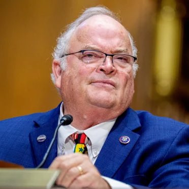 EricLDaugh's tweet image. 🚨 JUST IN: President Trump removed Billy Long as IRS Commissioner after Long’s IRS fought back against using tax data to find illegal aliens - WaPo

Scott Bessent is now Acting Commissioner. 

If true, good. No disruption in the Trump team. Everyone must be on the same page.