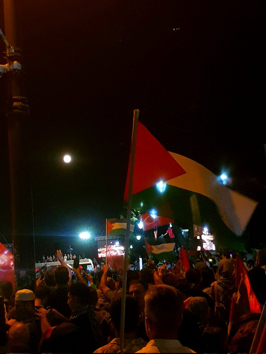 Berat1_2's tweet photo. 09/08/2025
Ayasofya Camii 
#Gaza https://t.co/mEc48TJueF
