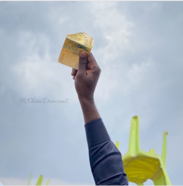 My neighbor the moment Min. <a href="/Beckyworship2/">Becky A Worship</a> said raise something in your hand 

Naye abaana bano 🤭

#PhanerooAt11