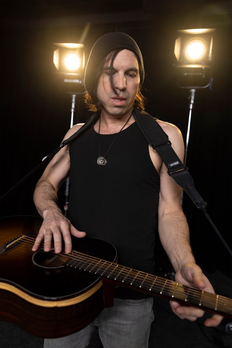 MikelParis tweet media