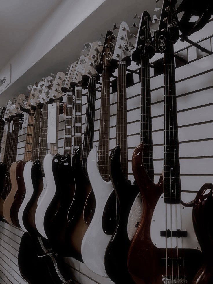 𝐫𝐦. — pausa. tweet media